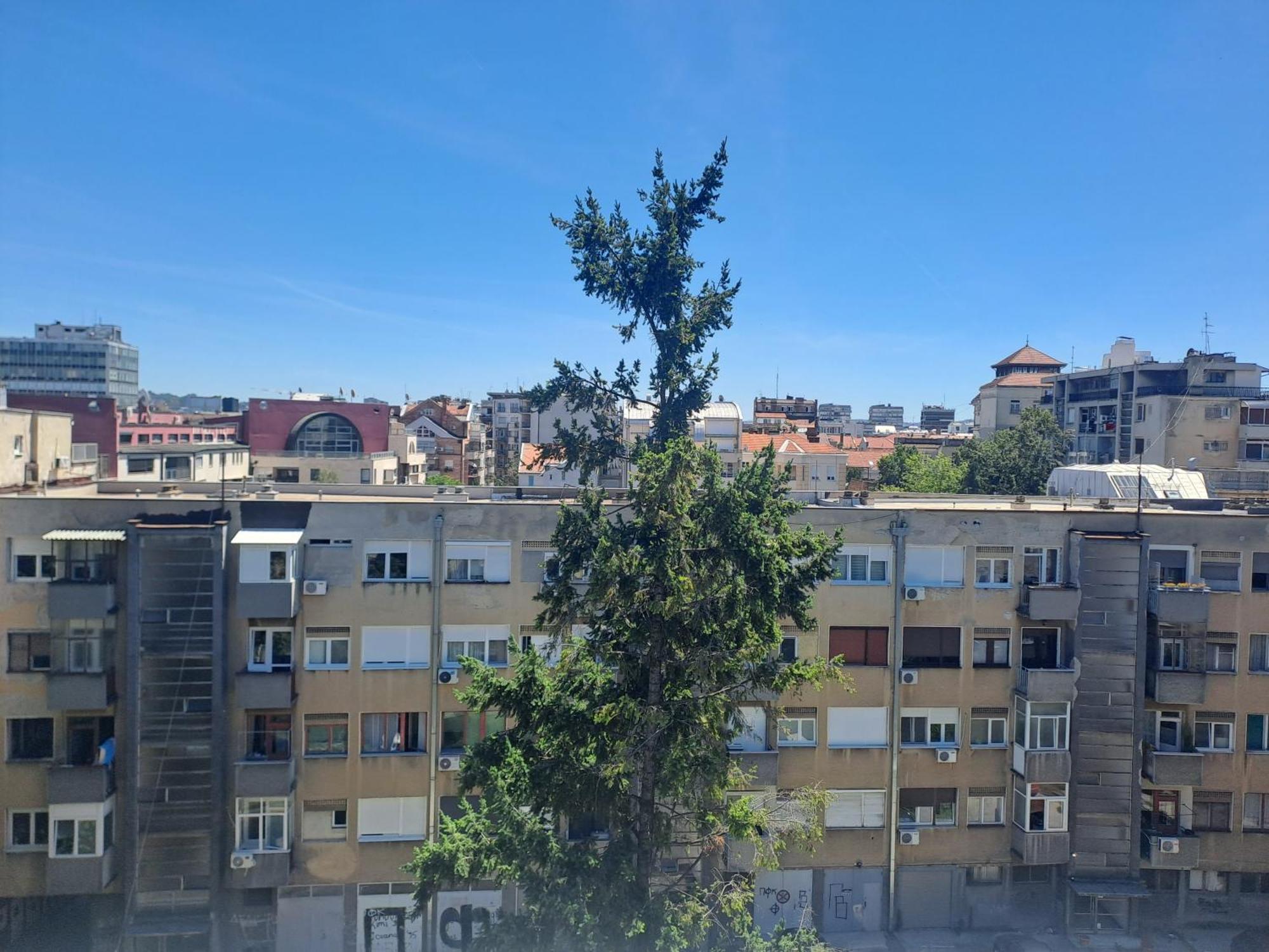 Ivon Apartment