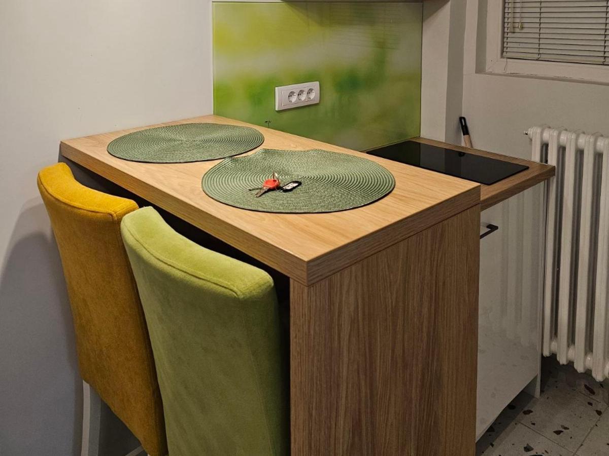 Ivon Apartment *